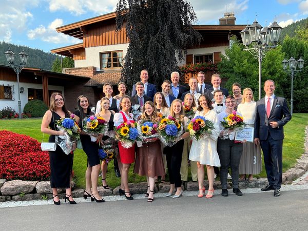 Abschluss der Auszubildenden aus dem Hotel Bareiss im Schwarzwald